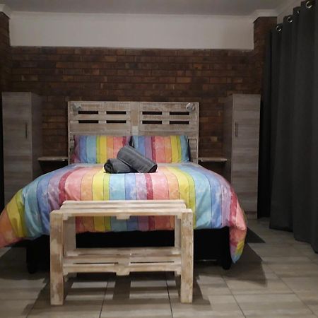 Meadows Guesthouse Germiston Eksteriør billede