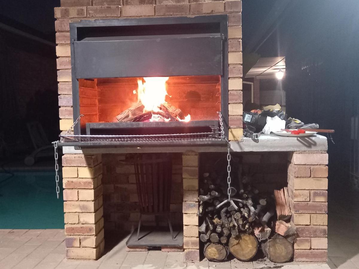 Meadows Guesthouse Germiston Eksteriør billede