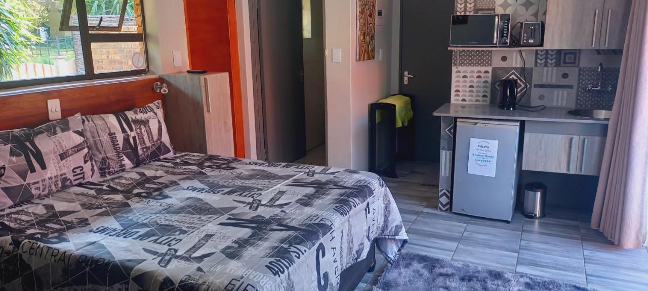 Meadows Guesthouse Germiston Eksteriør billede