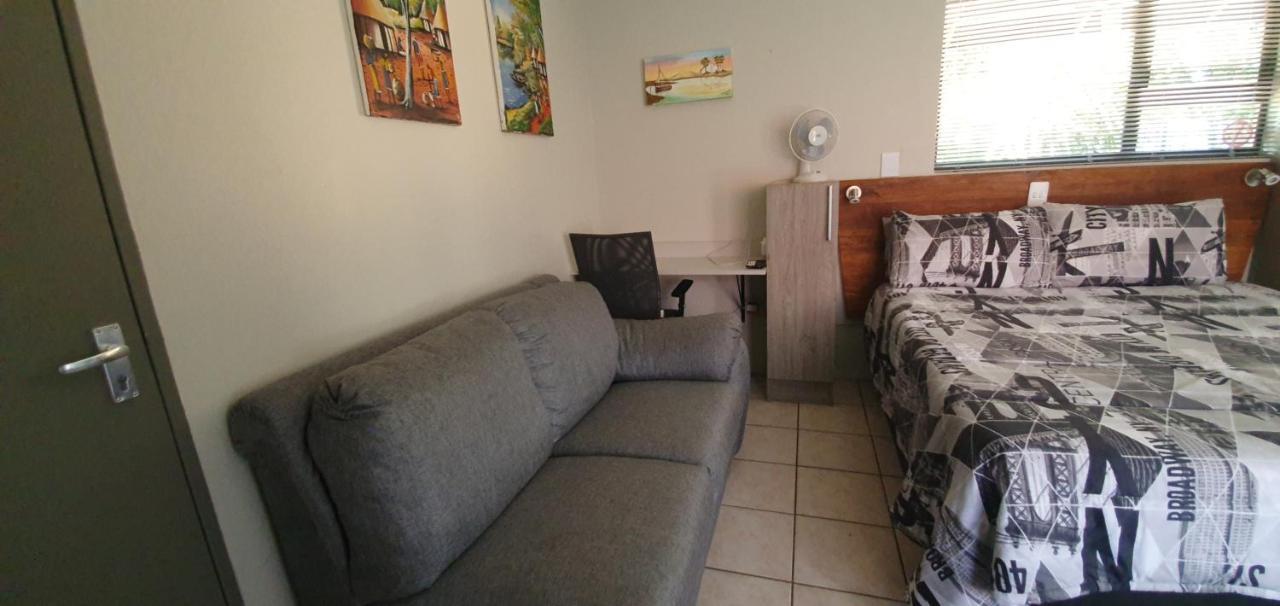 Meadows Guesthouse Germiston Eksteriør billede